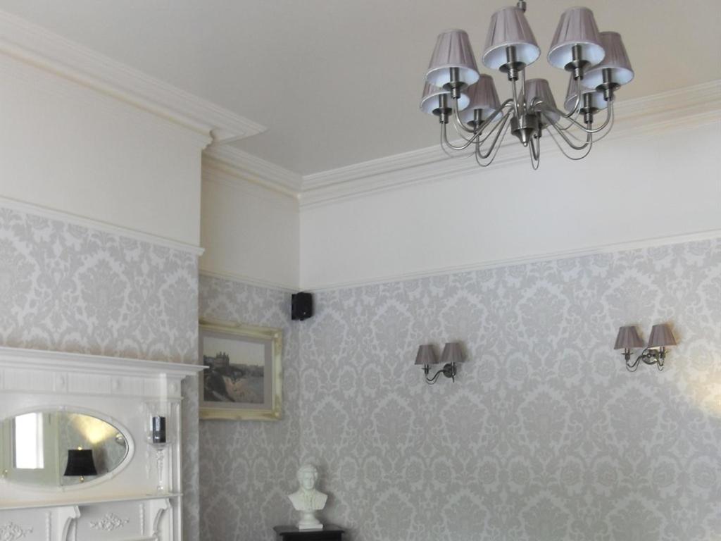 Powys Lodge Скарбъро Екстериор снимка