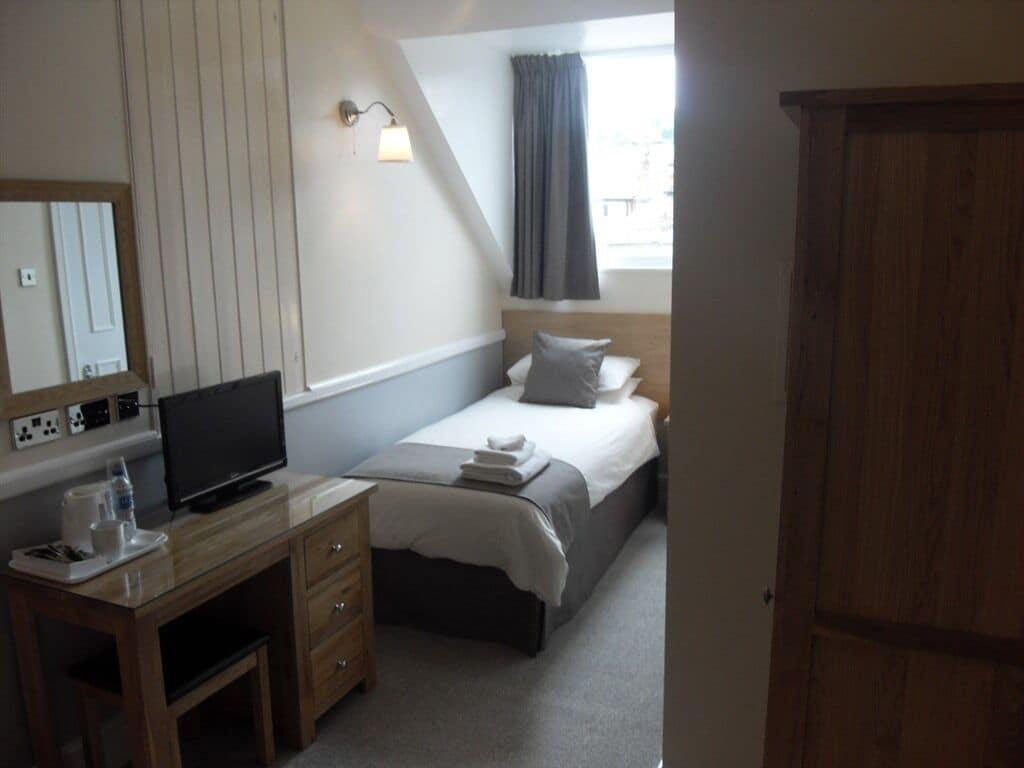 Powys Lodge Скарбъро Екстериор снимка