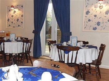 Powys Lodge Скарбъро Екстериор снимка